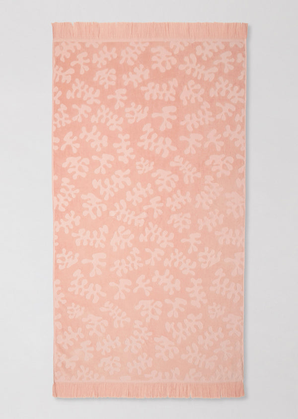 https://thebeachpeople.co/cdn/shop/products/ClassicTowel_Blossom_Pink_TBP_1024x1440_1_600x.jpg?v=1655696206