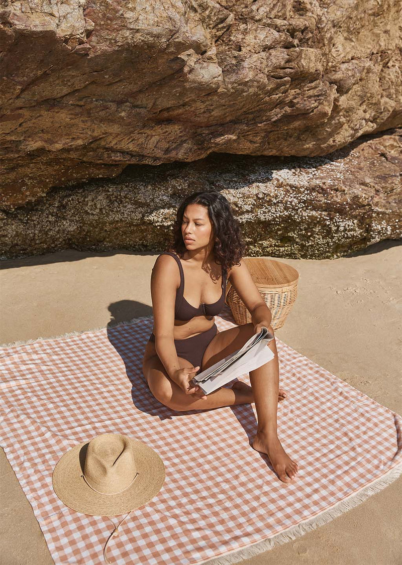 Gingham Travel Towel - The Beach People 